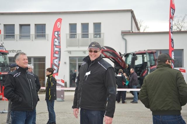 https://www.egelseer-traktoren.de/cache/vs_Valtra Demo Tour 2015_20150322-102-074-1648.jpg